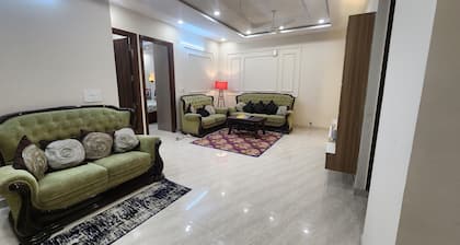 2-bedroom apartment in lovely Nabha with AC, WiFi. Enjoy your stay