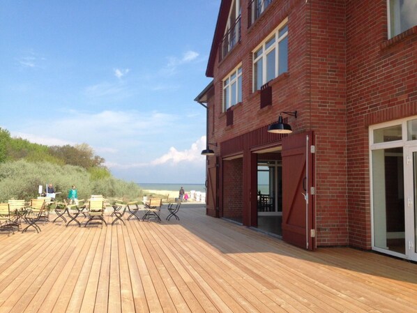 House | Outdoor dining - Hohen Wieschendorf-ostsee Peninsula at the Golf Course (Hohenkirchen)