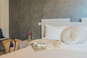 Apartment (1 Bedroom) | 1 bedroom, cribs/infant beds, free WiFi, bed sheets