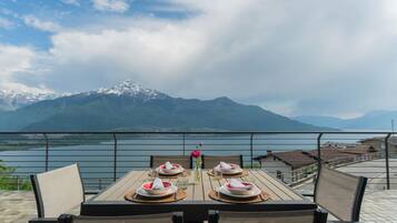 Apartment (1 Bedroom) | Terrace/patio