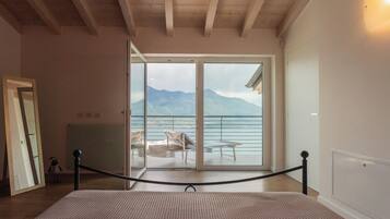 Apartment (1 Bedroom) | 1 bedroom, cots/infant beds, free WiFi, bed sheets