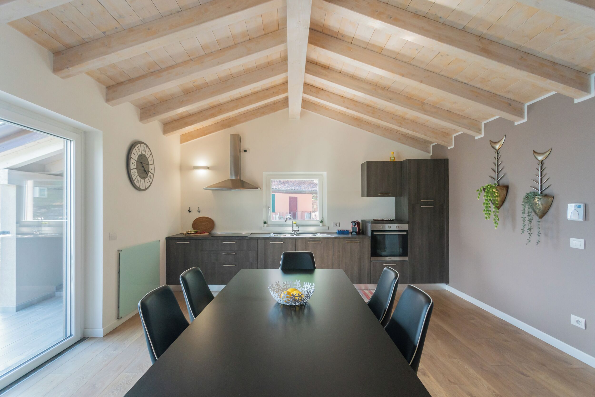 Lägenhet (1 Bedroom) | Vardagsrum | 32-tums smart-tv med digitalkanaler