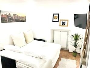 1 camera, Wi-Fi, lenzuola