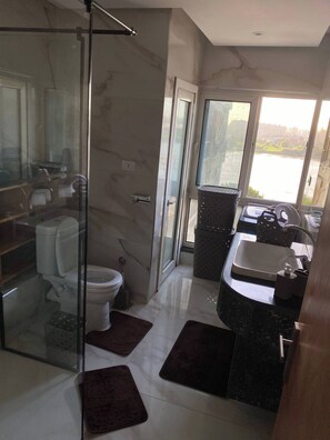 Apartment, 2 Bedrooms, Smoking, Balcony | Bathroom - Nile Serenity Apartment (Cairo)