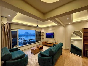 公寓, 2 间卧室, 吸烟房, 阳台 | 客厅