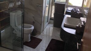 Departamento, 2 habitaciones, para fumadores, balcón | Baño