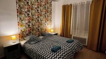 2 chambres, fer et planche à repasser, Wi-Fi gratuit, draps fournis