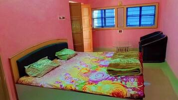 Deluxe Double Room, Balcony | Laptop workspace