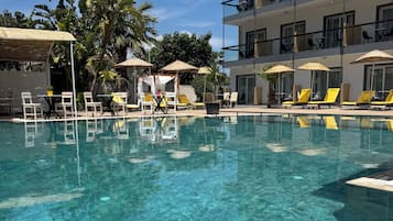 Seasonal outdoor pool