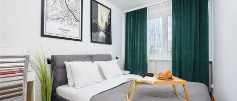 1 bedroom, desk, iron/ironing board, WiFi