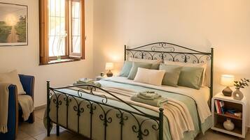 2 bedrooms, WiFi, bed sheets