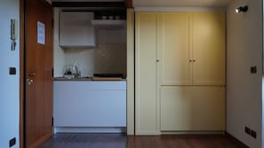 Microwave, stovetop