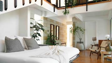 4 soveværelser, skrivebord, strygejern/strygebræt, weekendseng