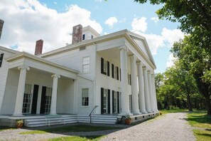 Exterior - Historic Rose Hill Cottage w/ Lake Views (Geneva)