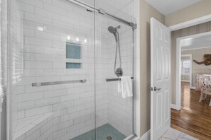 Shower, towels