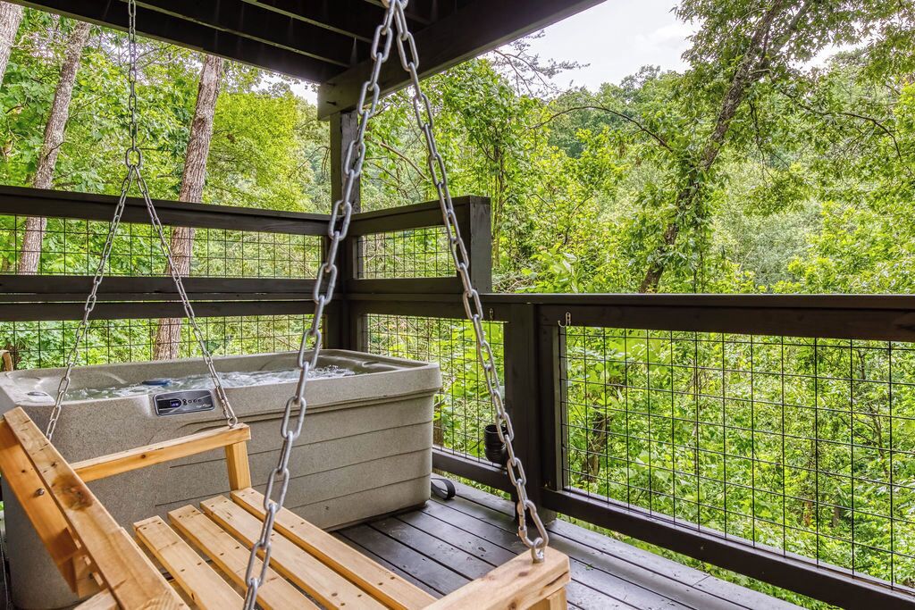 Tina de hidromasaje al aire libre