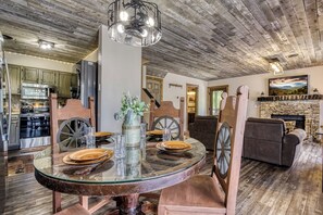 Dining - Arcadian Pass, “Cozy Cabin Retreat in the Smokies – Comfort & Fun for All” (Sevierville)