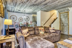 Smart-TV, Kamin, Videospiele