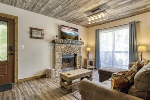 Smart TV, fireplace, video games