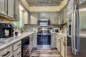 Fridge, microwave, dishwasher, coffee/tea maker