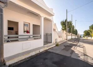 Unclassified image, 2 of 24, button - Azure Retreat in Porto Cesareo (Porto Cesareo)