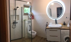 House | Bathroom