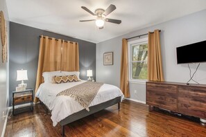 3 chambres, bureau, fer et planche à repasser, Wi-Fi gratuit