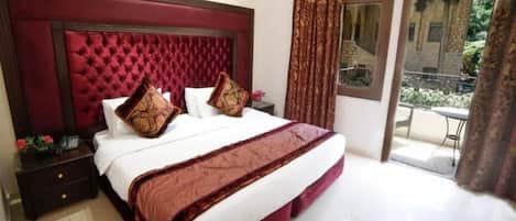 Standard Double Room, Balcony, City View | Desk, iron/ironing board, free WiFi