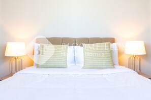 1 soverom, safe på rommet, strykejern/-brett og wi-fi (inkludert)