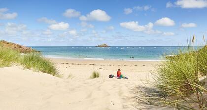 House for 8 - heated pool - 800m from the beach