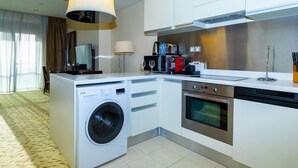 Superior Studio, Balcony | Private kitchen