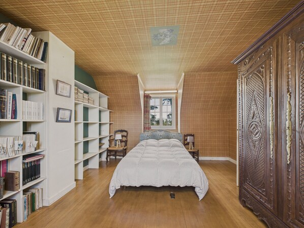 5 bedrooms, free WiFi