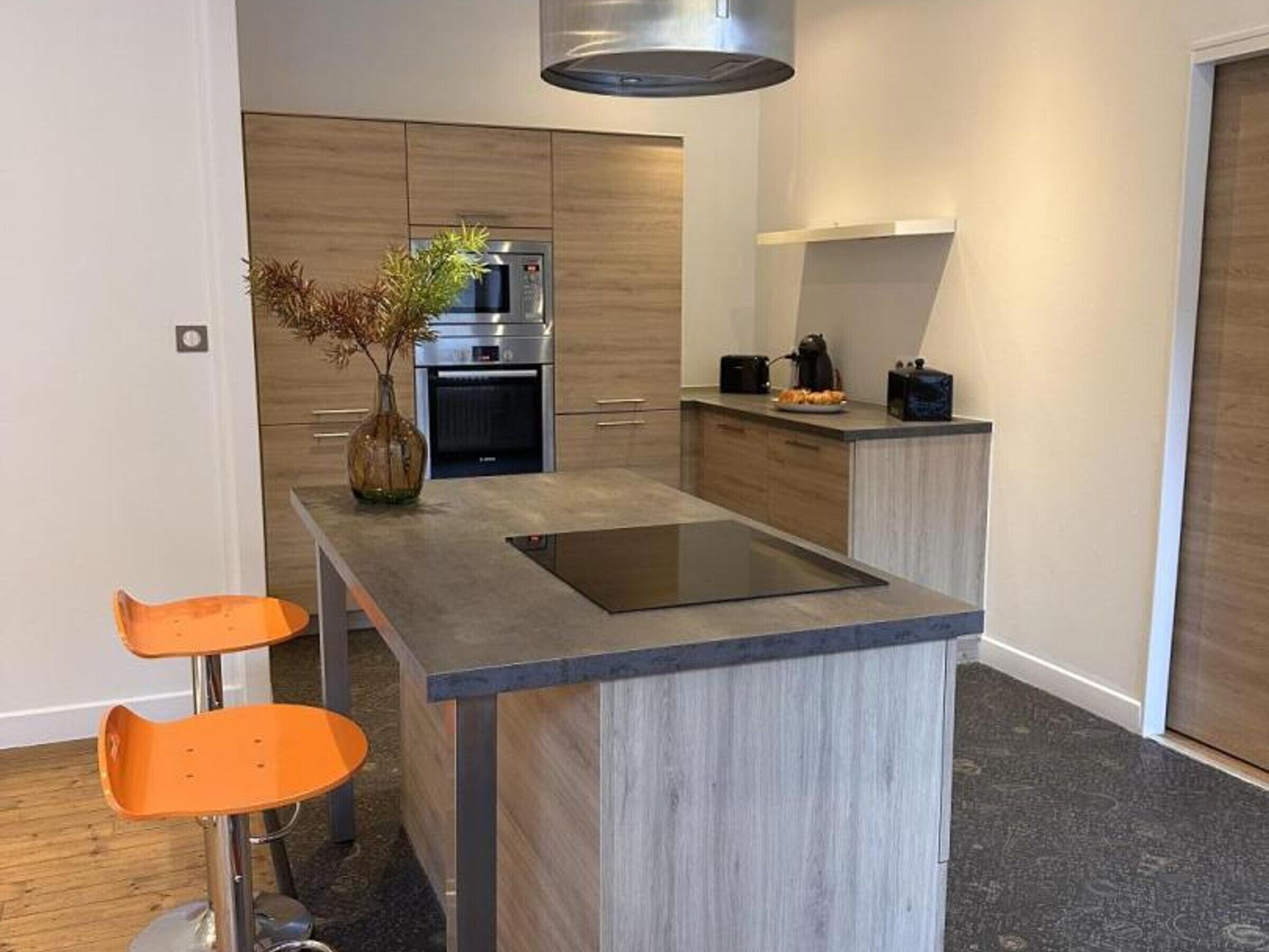 Réfrigérateur, micro-ondes, four, lave-vaisselle