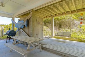 Outdoor dining - The Sugar Shak - 4 BR Oceanfront Home with Covered Porch (Surf City)