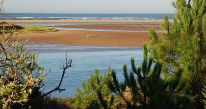 Charming renovated house with Wi-Fi, near Port Bourgenay