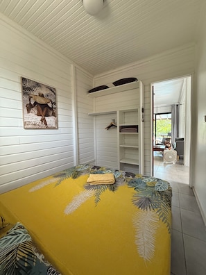 3 bedrooms, iron/ironing board, travel cot, WiFi - Villa ATOLA with swimming pool 800m from Le Diamant beach in Martinique. (Le Diamant)