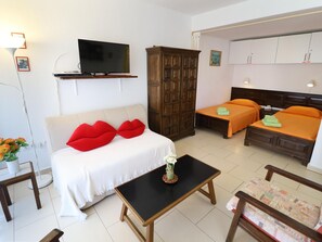1 bedroom, free WiFi, bed sheets - Apartment in Santa Margarita near the beach (Roses)