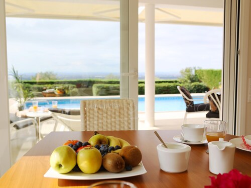 Luxusvilla mit privatem Pool an der Costa Brava