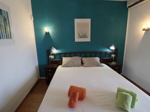2 bedrooms, free WiFi, bed sheets - Holiday Home with Private Pool in Spain (Palau Sabardera)