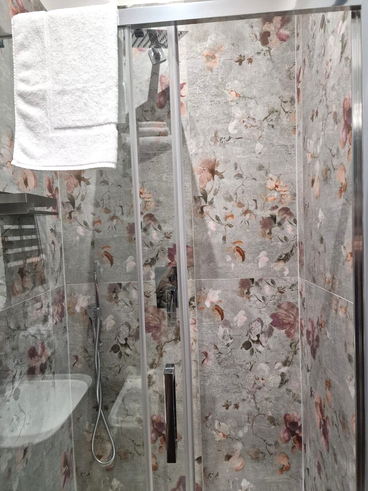 Foto - Incoming Roof Bovio