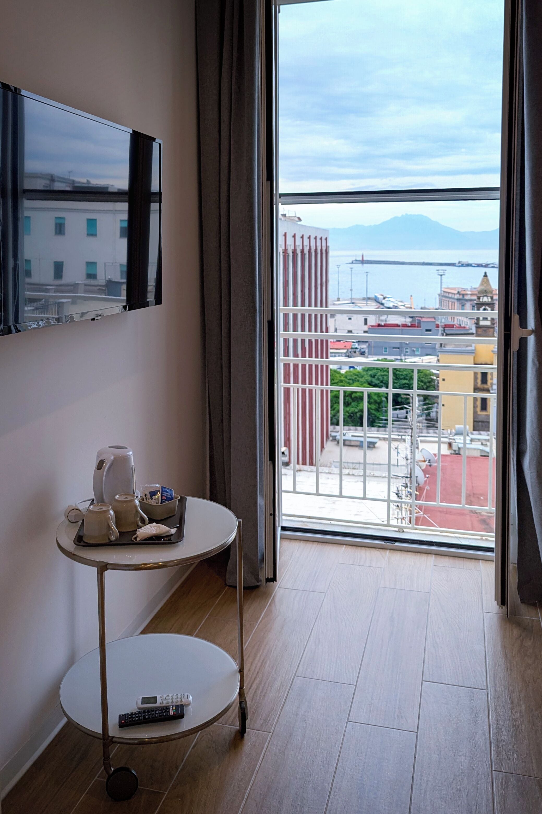 Foto - Incoming Roof Bovio