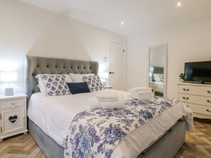 3 bedrooms, individually decorated, individually furnished, free WiFi - The Old Parlour (Stoke-on-Trent)