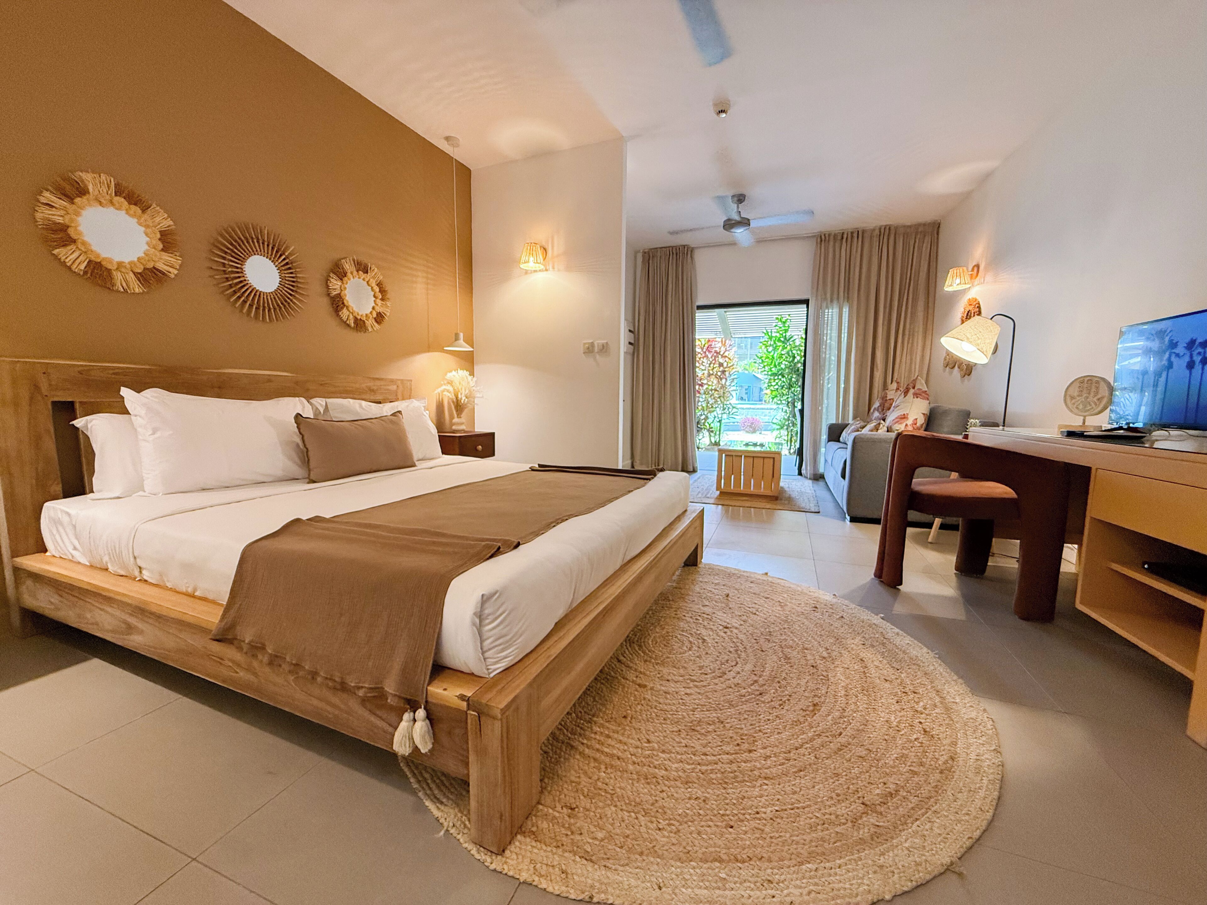 Premium Studio, Non Smoking | Desk, free WiFi, bed sheets