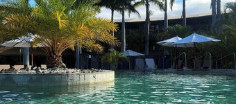 Be Cosy Apart Hotel with LOV