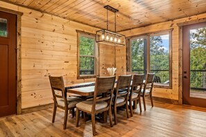 Dining - Stellar Skies: Where the Night Sky Steals the Show (Sevierville)