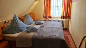 2 quartos, Wi-Fi de cortesia, roupa de cama