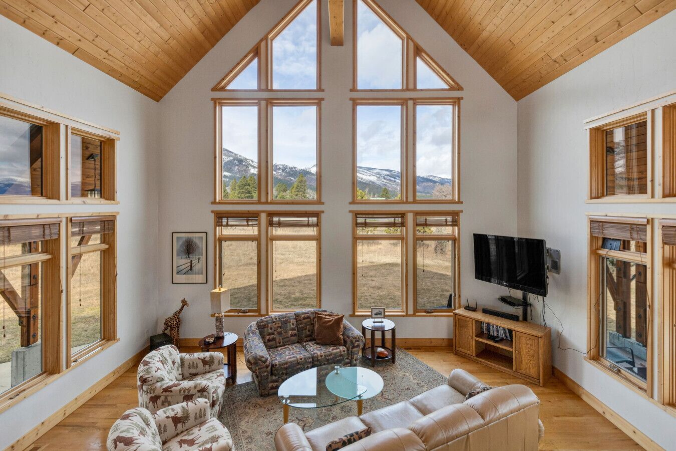 Télévision, cheminée