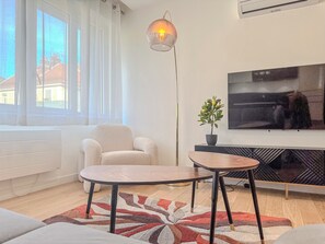 TV