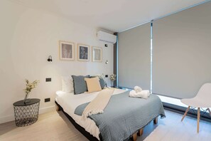 1 habitación, tabla de planchar con plancha, wifi y ropa de cama 