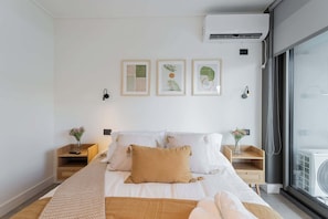 2 bedrooms, iron/ironing board, WiFi, bed sheets - Exclusive 2BR 2BA Near Parque Arauco 4 Guests (Las Condes)